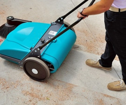 Ako správne pracovať so zametacím strojom